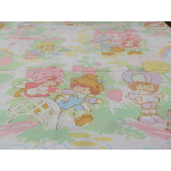 VTG 80s Strawberry Shortcake Twin Sheet Set American Greetings Rainbows Friends - Picture 3 of 6